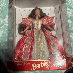 Barbie Red & Gold Holiday Box Detail